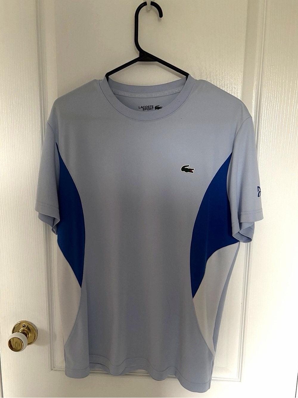 Lacoste Sport Novak Djokovic Tennis T-Shirt – Light Blue/Blue – Men’s Large
